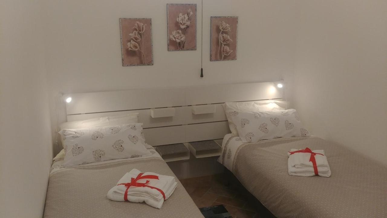 La Casa Di Alberto 加梅里亚诺 外观 照片